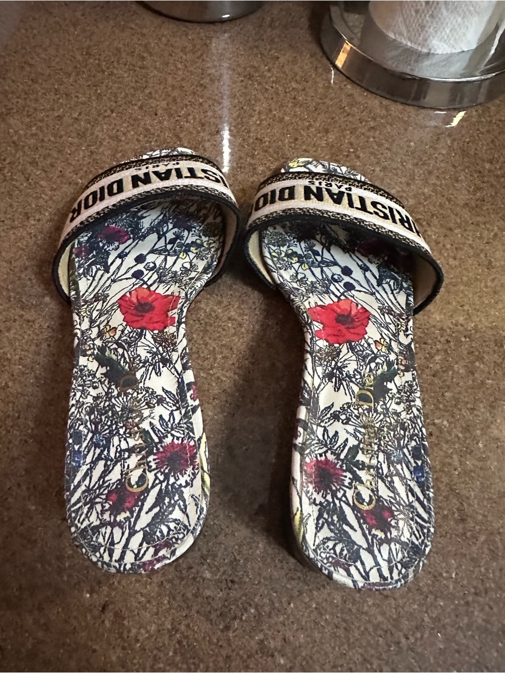 Dior Dway Healed Slide - Picture 2 of 4